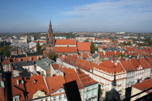 Katedra, Miasto czerwonych dachów
